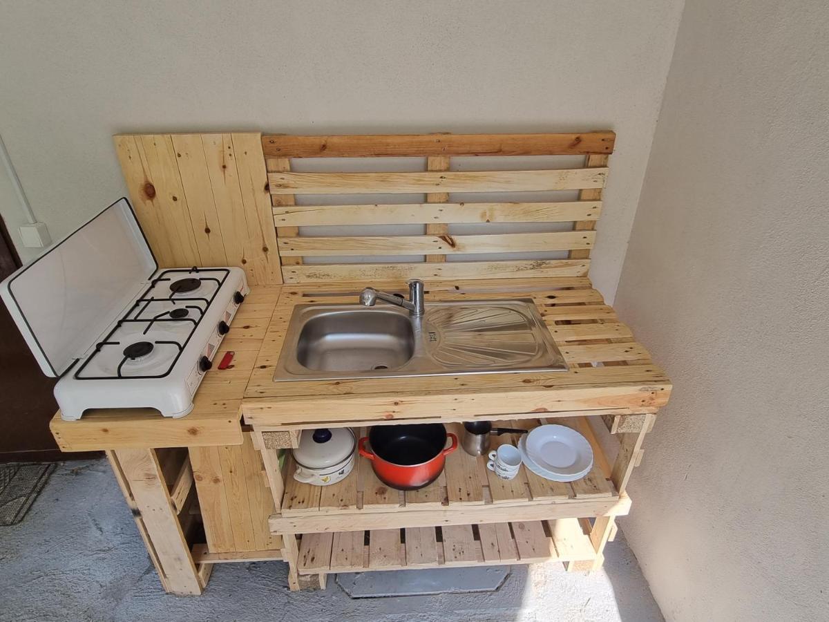 Glamping House ˇvitaˇ Hotel โทลมิน ภายนอก รูปภาพ