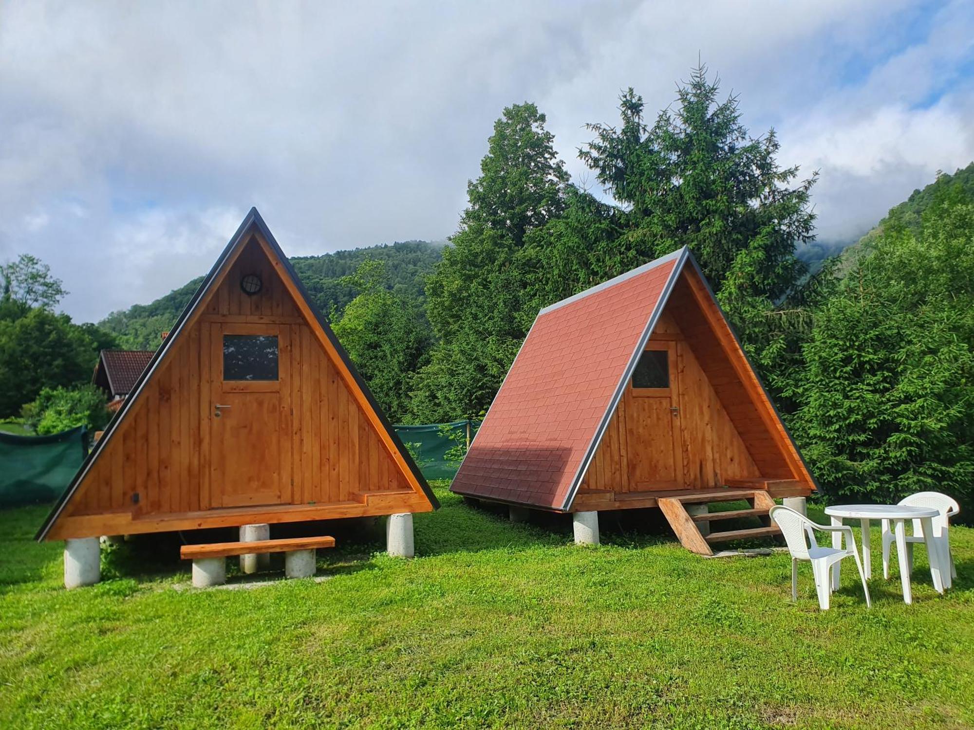 Glamping House ˇvitaˇ Hotel โทลมิน ภายนอก รูปภาพ